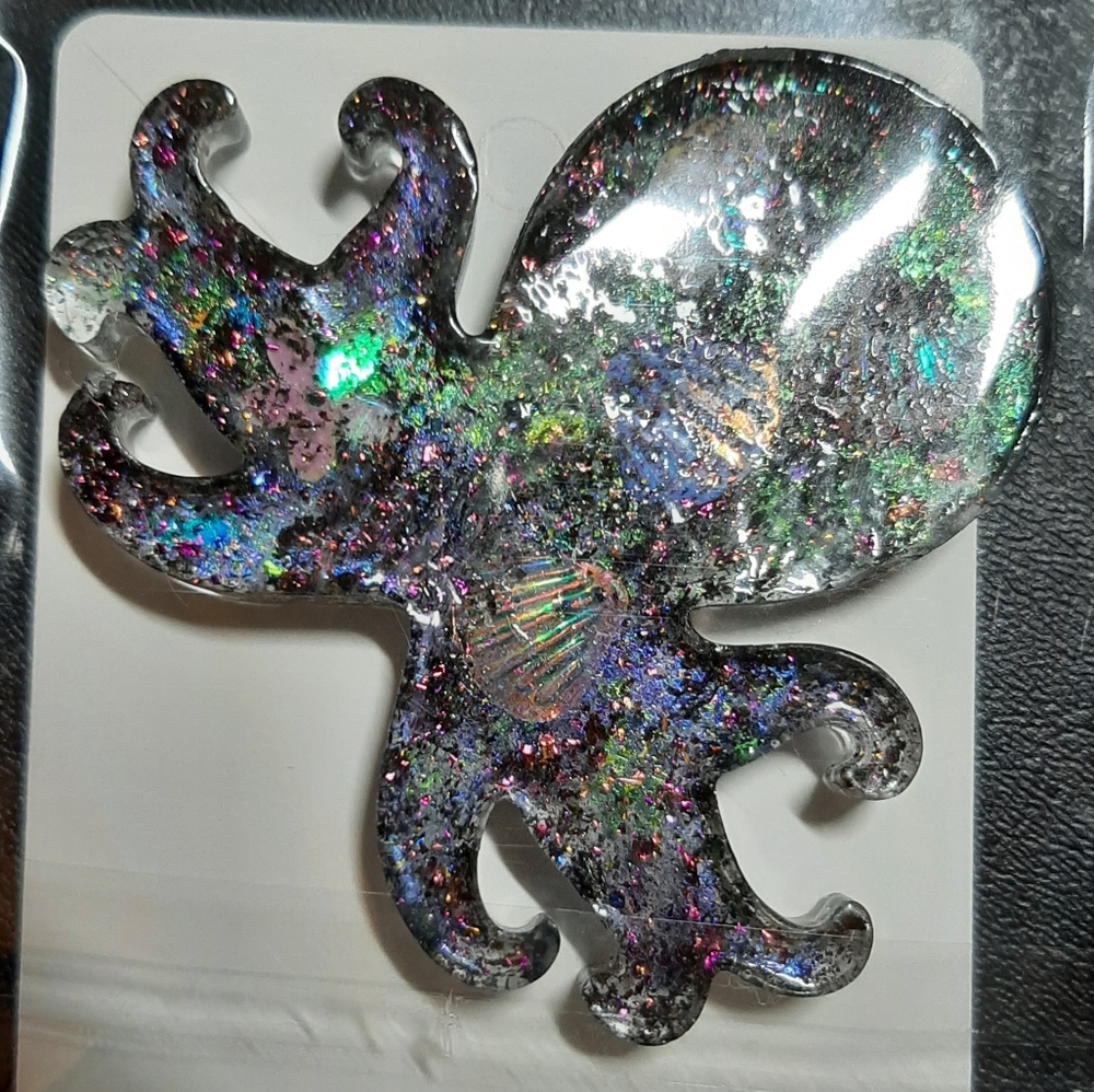 Resin jewelry, pocket huggers